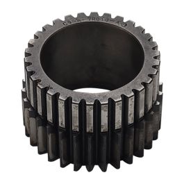 DUAL POWER PLANETARY SUN GEAR - Fits Ford/New Holland - C9NN7R010A-USED