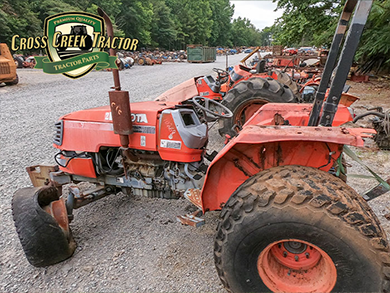 Used Kubota M4700 Tractor Parts