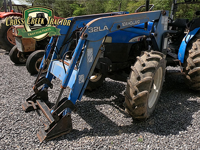 Used New Holland 32LA Loader